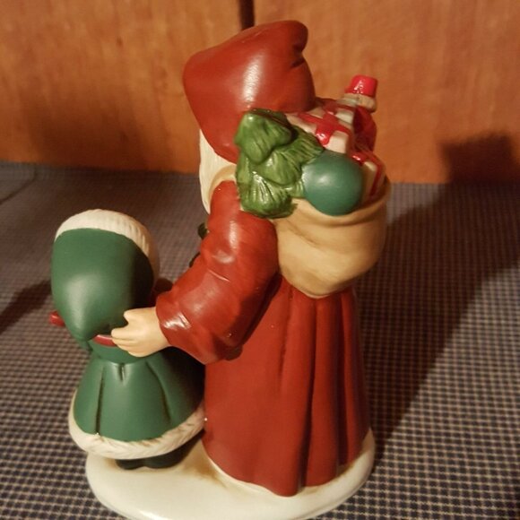 Vintage Homco 5303 Woodland Santa Girl Christmas Tree Figurine Porcelain - Picture 2 of 4